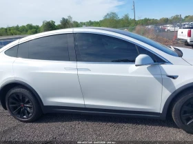 Tesla Model X 75D AWD * CARFAX* , снимка 13