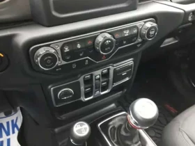 Jeep Wrangler * Sport Sport 4x4 * CARFAX *  ФИКСИРАНА ЦЕНА ДО БГ, снимка 12
