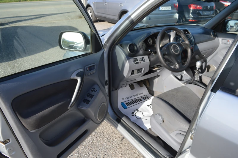 Toyota Rav4 2.0D4D-4X4-KLIMA, снимка 9 - Автомобили и джипове - 49933926