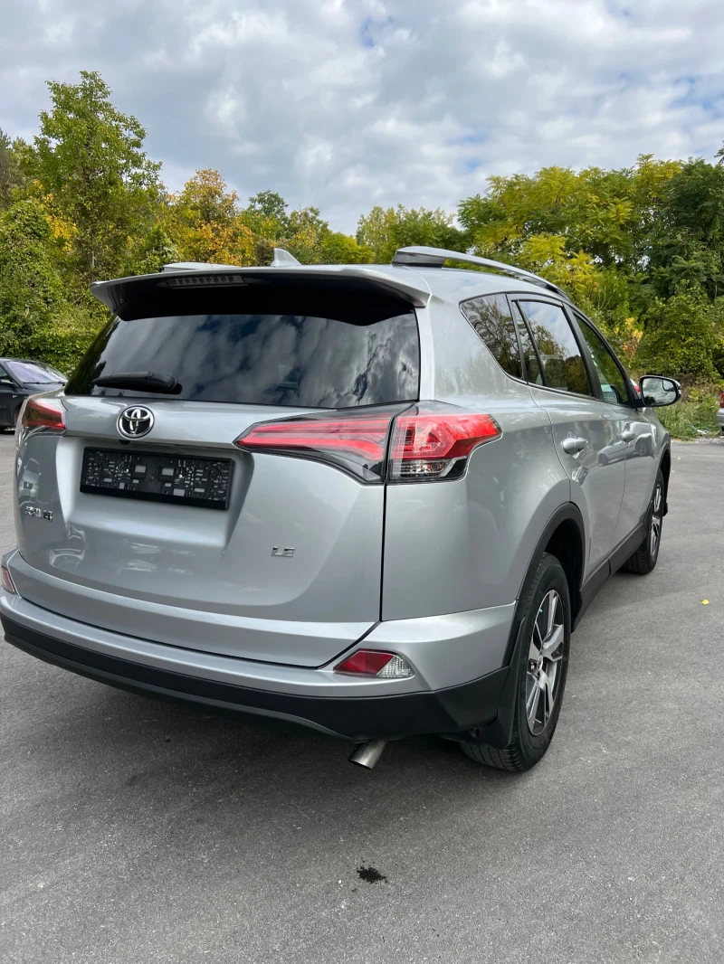 Toyota Rav4 * 2.5* LE* АВТОМАТИК* , снимка 8 - Автомобили и джипове - 52040151