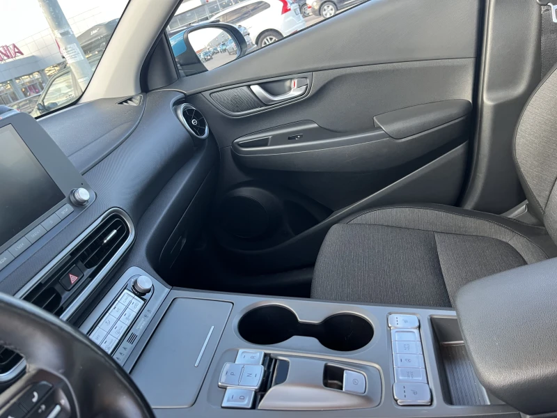 Hyundai Kona Гаранция, каско, снимка 4 - Автомобили и джипове - 52215784