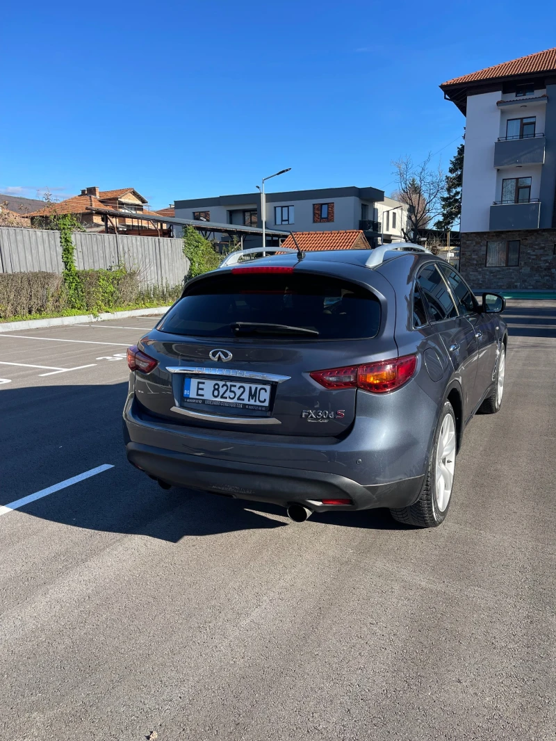 Infiniti Fx 30, снимка 3 - Автомобили и джипове - 52680526