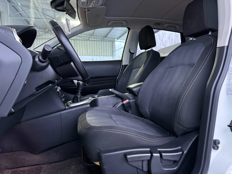 Nissan Qashqai 2.0DCI-4X4-N TEC-КАМЕРА-НАВИ-ПАНОРАМА-КЛИМАТРОНИК, снимка 10 - Автомобили и джипове - 53029329