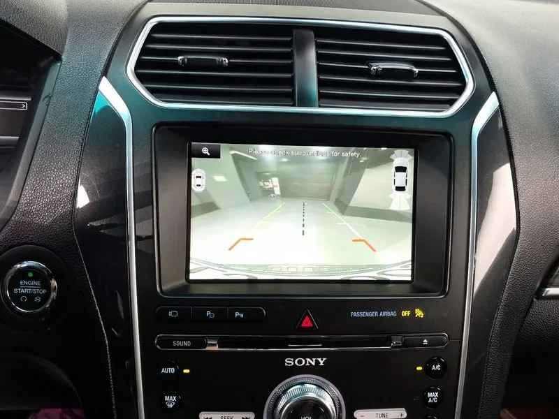 Ford Explorer 2.3 AWD, снимка 17 - Автомобили и джипове - 54351940