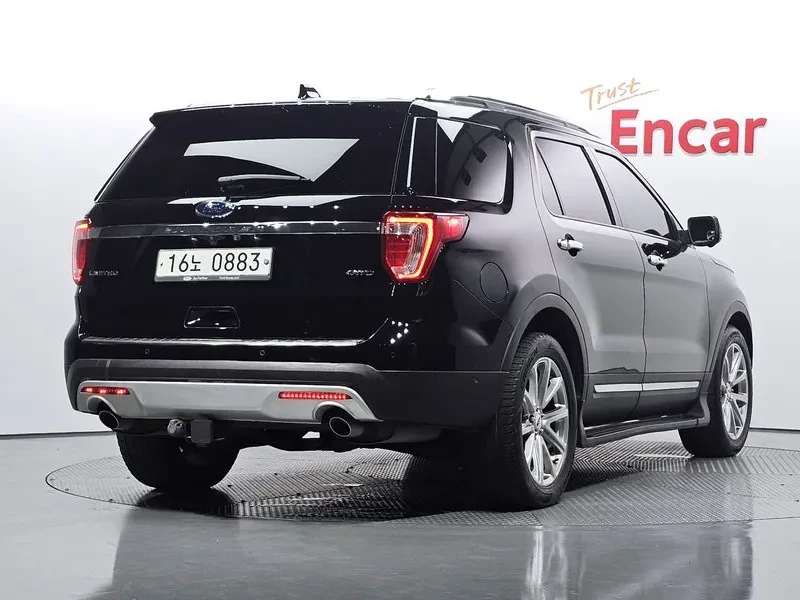 Ford Explorer 2.3 AWD, снимка 2 - Автомобили и джипове - 54351500