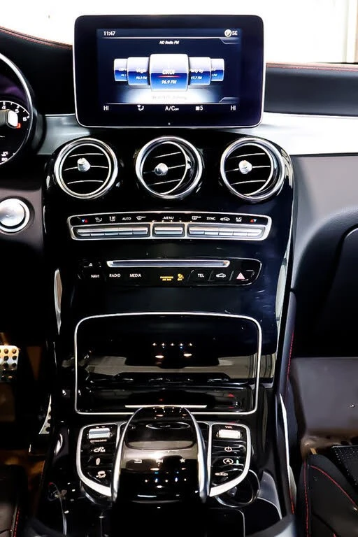 Mercedes-Benz GLC AMG GLC 43 4MATIC* AвтоКредит * (ЦЕНА ДО БГ), снимка 15 - Автомобили и джипове - 54455381