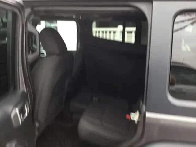Jeep Wrangler * Sport Sport 4x4 * CARFAX *  ФИКСИРАНА ЦЕНА ДО БГ, снимка 15 - Автомобили и джипове - 54597073
