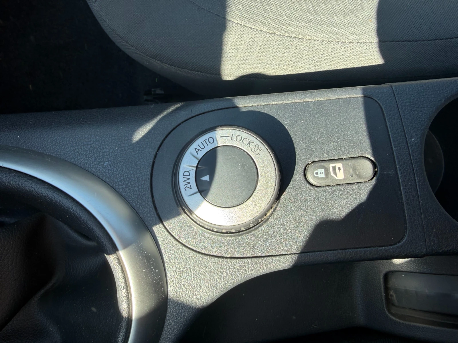 Nissan Qashqai 2.0i 4X4 EURO 4, снимка 12 - Автомобили и джипове - 53769501