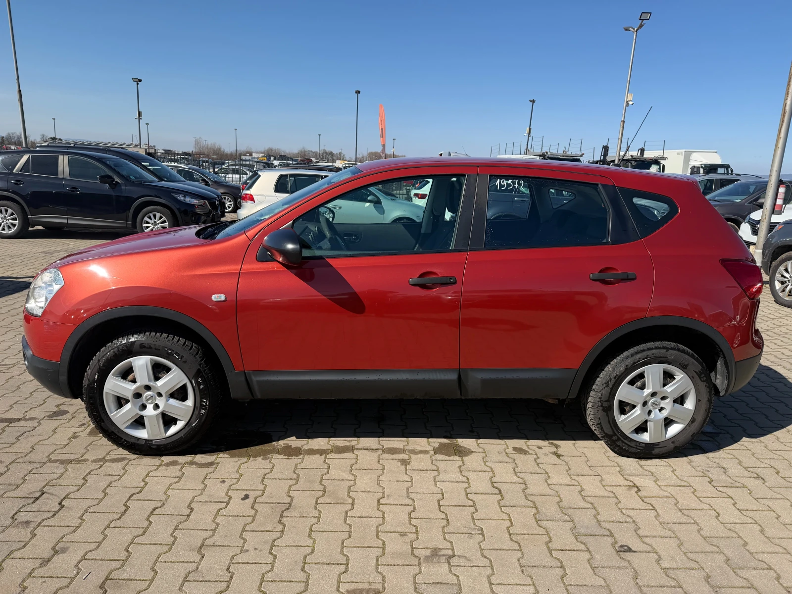Nissan Qashqai 2.0i 4X4 EURO 4, снимка 9 - Автомобили и джипове - 53769501