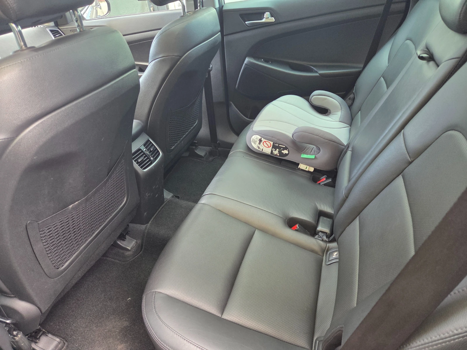 Hyundai Tucson Premium / 4x4 185к.с/FULL, снимка 11 - Автомобили и джипове - 53916666