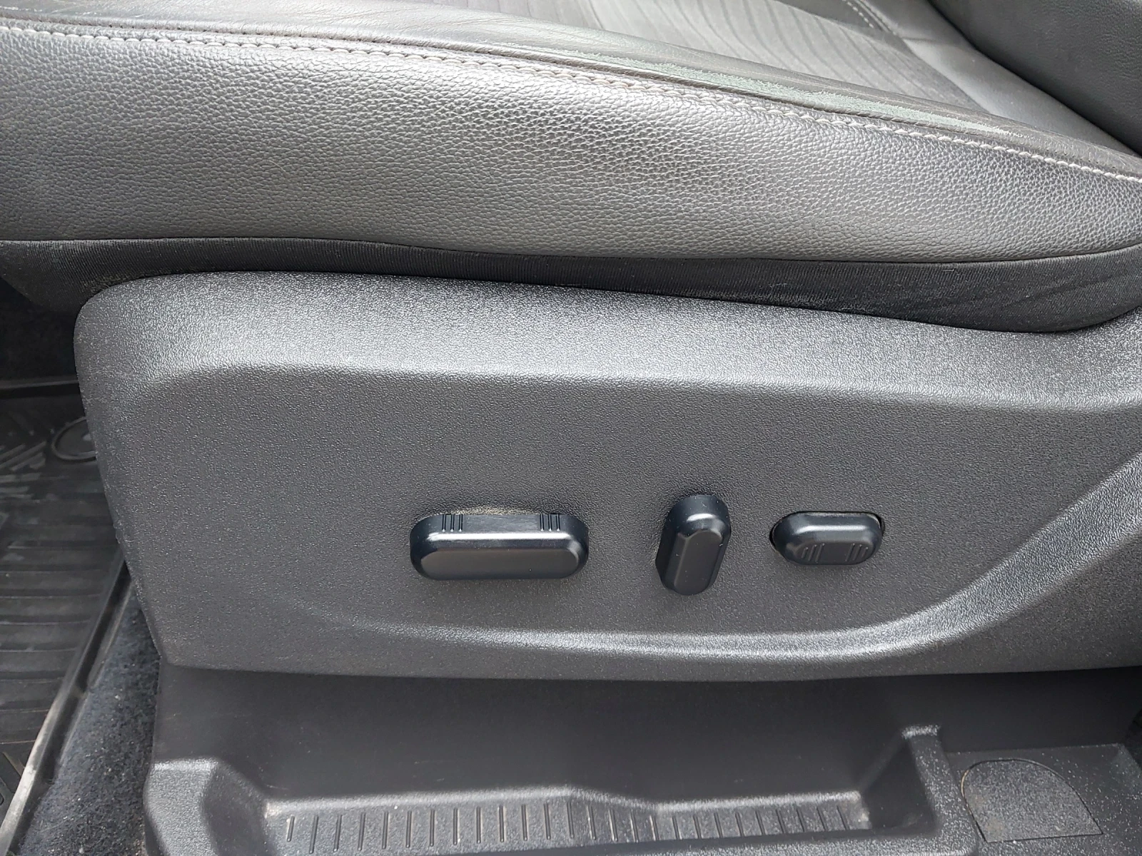 Ford Kuga Titanium 4x4 2.0D 150ph, снимка 17 - Автомобили и джипове - 54284016