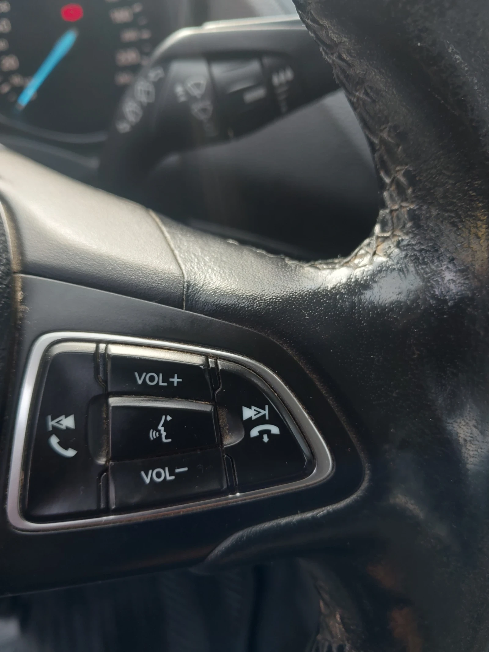 Ford Kuga Titanium 4x4 2.0D 150ph, снимка 14 - Автомобили и джипове - 54284016