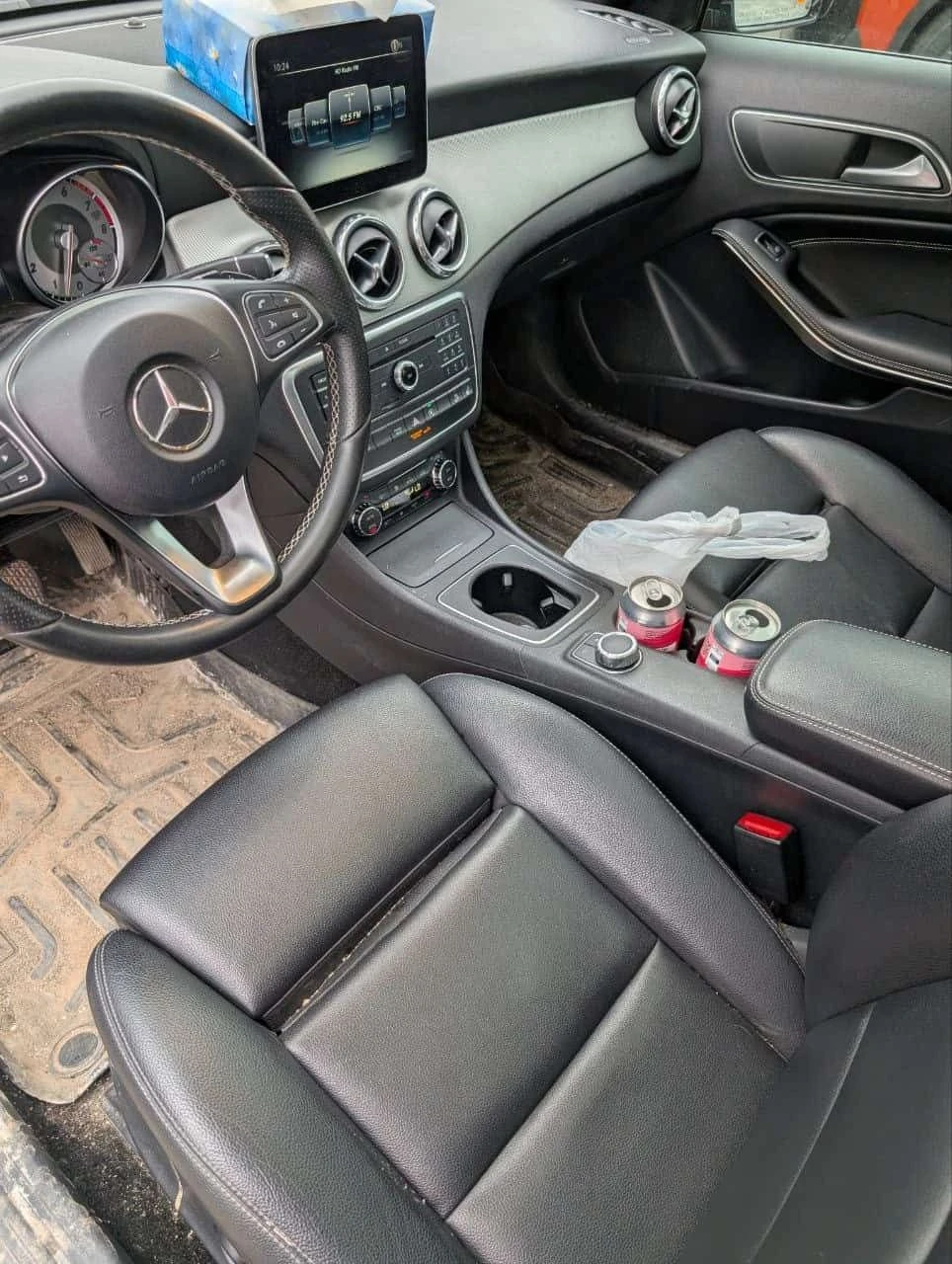 Mercedes-Benz GLA 250 * ПАНОРАМА* ПОДГРЕВИ* КАМЕРА* ПРЕДСТАВИТЕЛСТВО* , снимка 10 - Автомобили и джипове - 54365801