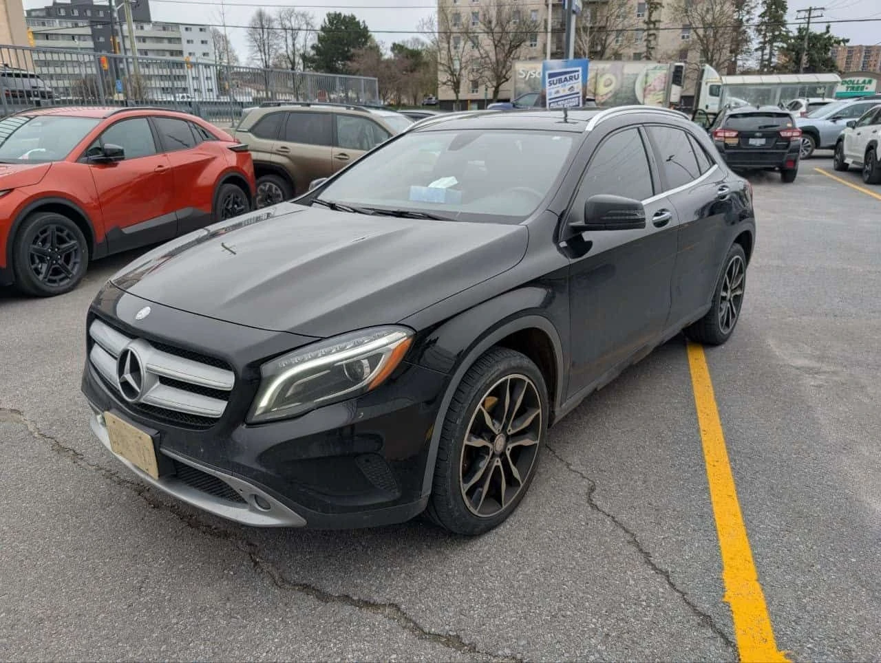 Mercedes-Benz GLA 250 * ПАНОРАМА* ПОДГРЕВИ* КАМЕРА* ПРЕДСТАВИТЕЛСТВО* 