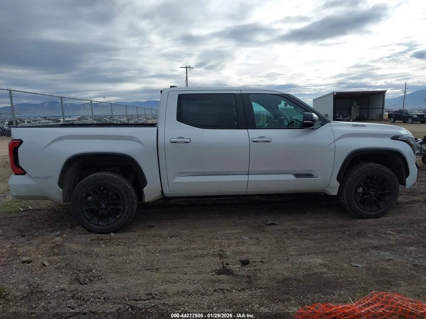 Toyota Tundra 3.4l Hybrid 1794 Limited Edition 4Wd, снимка 13 - Автомобили и джипове - 54711340