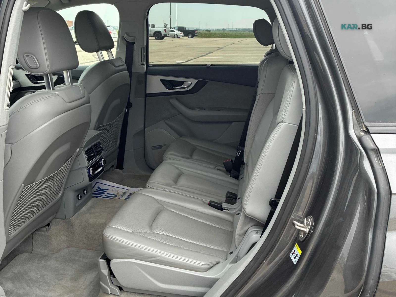 Audi Q7 Technik * ACC * Matrix * АвтоКредит * (ЦЕНА ДО БГ), снимка 14 - Автомобили и джипове - 55124907