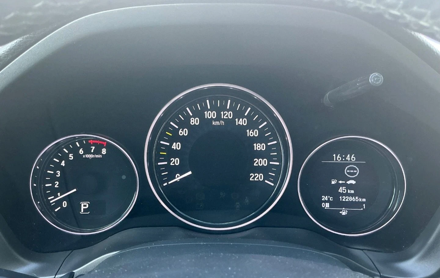 Honda Hr-v 1.5 i-VTEC Executive , снимка 11 - Автомобили и джипове - 55874791