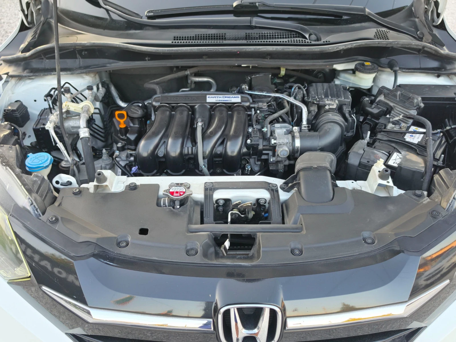 Honda Hr-v 1.5 i-VTEC Executive , снимка 14 - Автомобили и джипове - 55874791