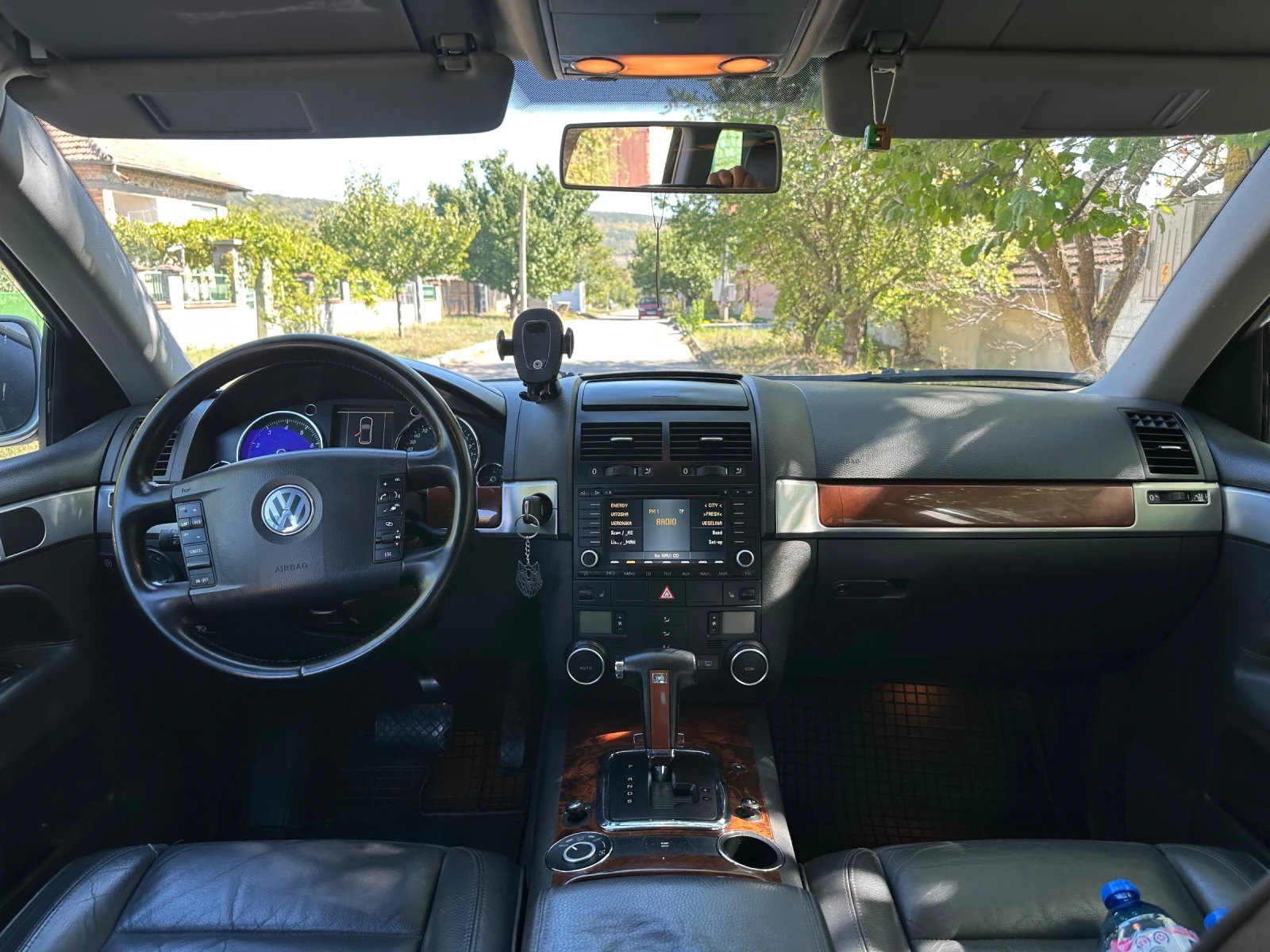 VW Touareg, снимка 6 - Автомобили и джипове - 56216220