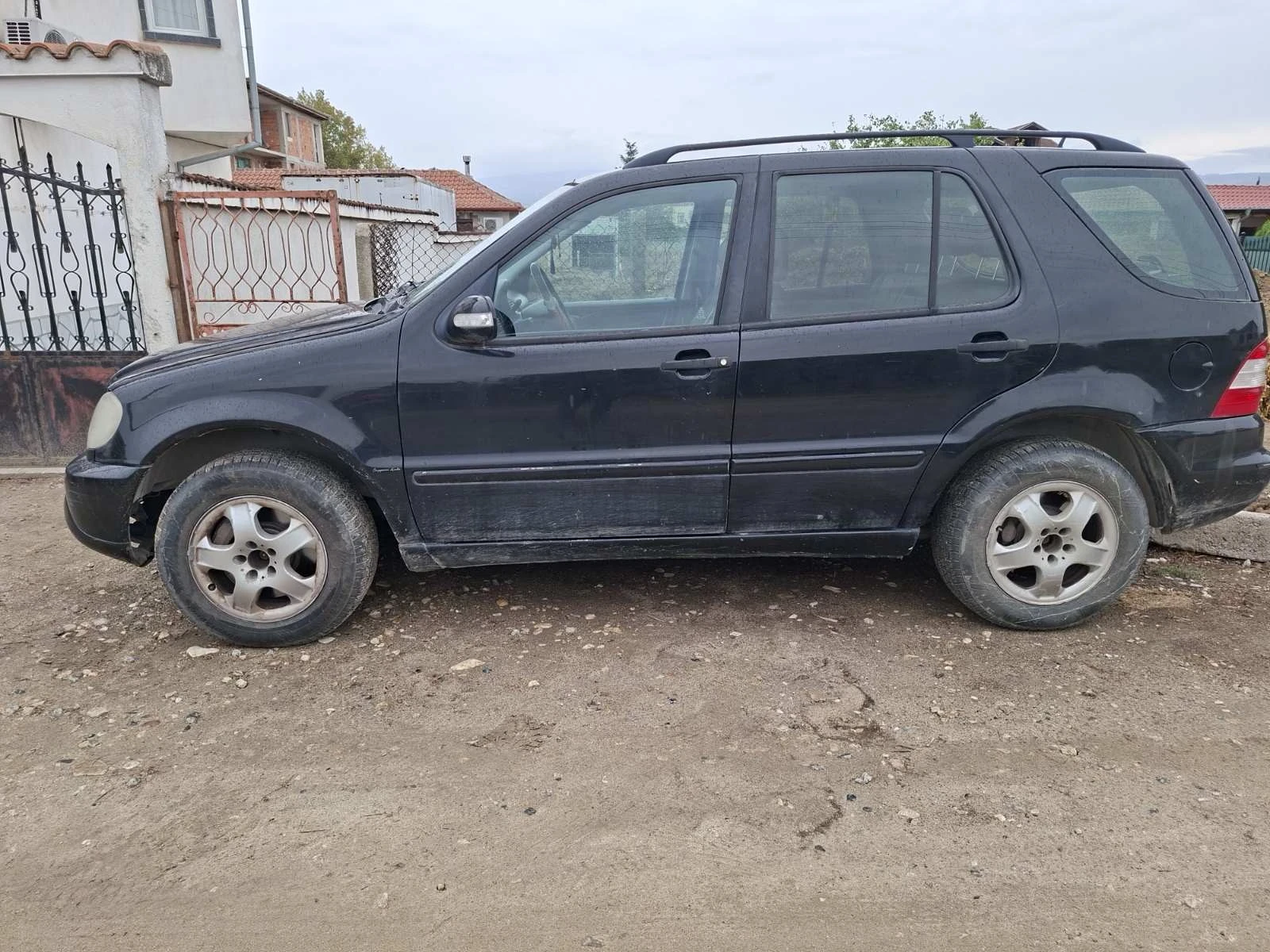 Mercedes-Benz ML 270, снимка 6 - Автомобили и джипове - 56483280