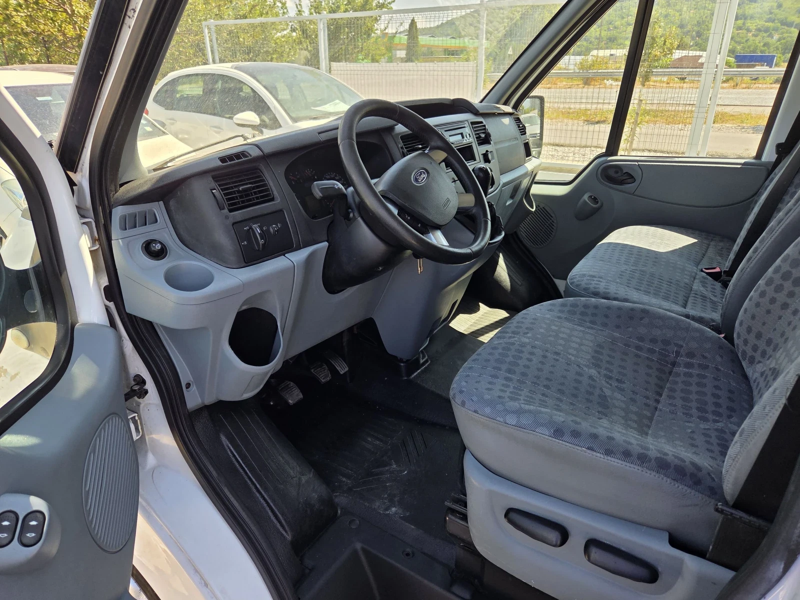 Ford Transit 2.2 tdci * klima*  - изображение 9
