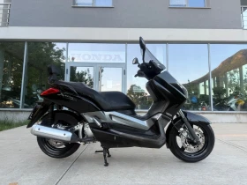     Yamaha X-max 3broq 250i