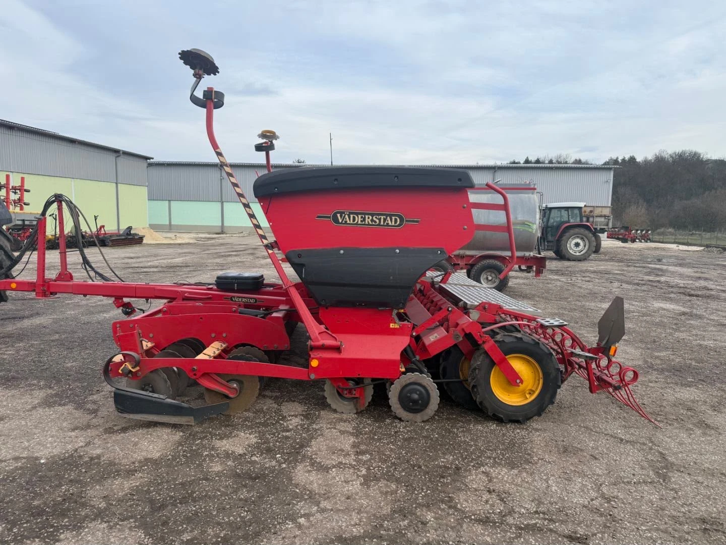 Сеялка Vaderstad RAPID 400 S ЛИЗИНГ, снимка 11 - Селскостопанска техника - 55119930