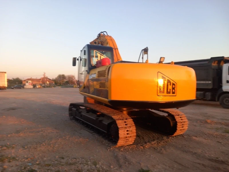 Багер JCB 220, снимка 3 - Индустриална техника - 47190282