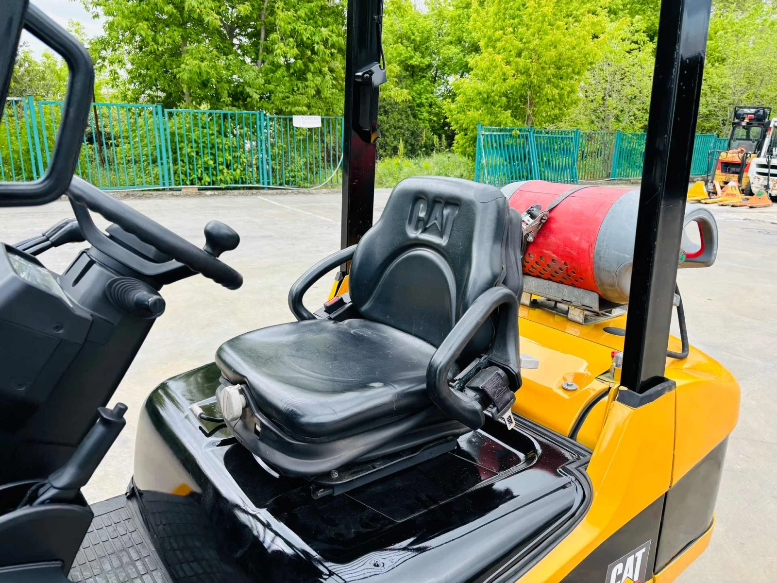  Cat      | Mobile.bg   9