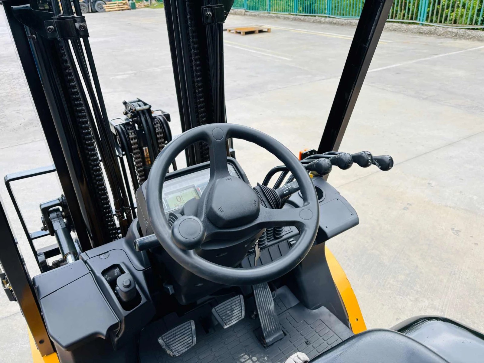  Cat      | Mobile.bg   10