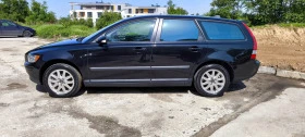Volvo V50 2, 5i TURBO 4x4 220кс ШВЕЙЦАРИЯ КЛИМАТРОНИК, снимка 2