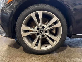 Mercedes-Benz C 300 4MATIC С РЕГИСТРАЦИЯ & АВТО КРЕДИТ , снимка 14