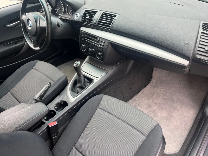 BMW 118 2.0D 137000км!, снимка 9 - Автомобили и джипове - 47715452