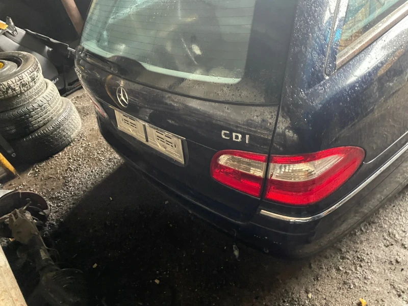 Mercedes-Benz E 320, снимка 6 - Автомобили и джипове - 47397528