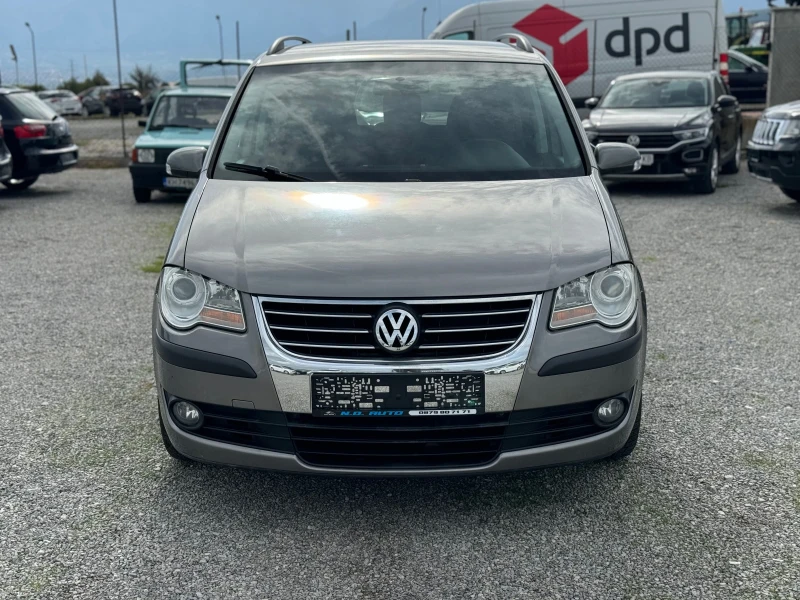 VW Touran 2.0i* BIFUEL* , снимка 2 - Автомобили и джипове - 47461931