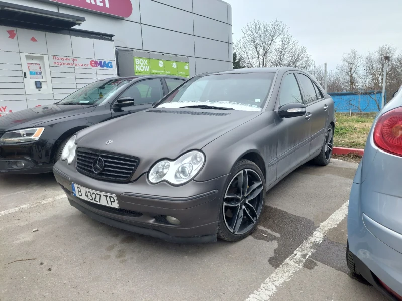 Mercedes-Benz C 320 Avangard, снимка 2 - Автомобили и джипове - 48708310