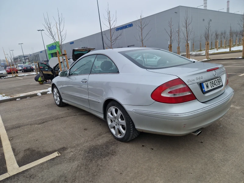 Mercedes-Benz CLK 200 Kompressor, снимка 7 - Автомобили и джипове - 48729360