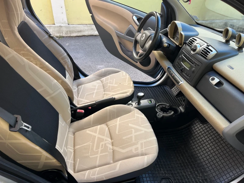 Smart Fortwo 1.0i MHD Автоматик, снимка 13 - Автомобили и джипове - 49432773