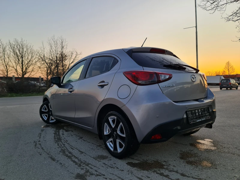 Mazda 2 УНИКАТ/АВТОМАТ , снимка 4 - Автомобили и джипове - 49599179