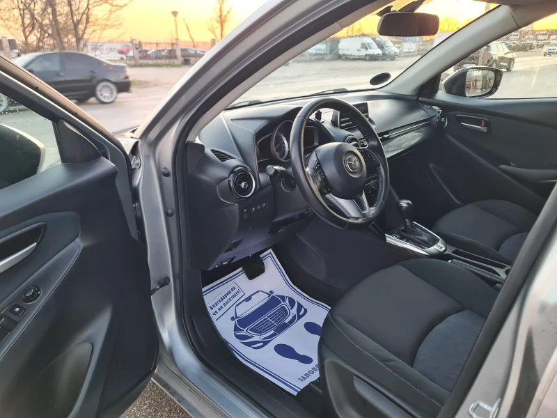 Mazda 2 УНИКАТ/АВТОМАТ , снимка 12 - Автомобили и джипове - 49599179