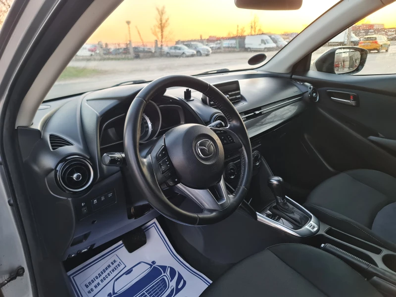 Mazda 2 УНИКАТ/АВТОМАТ , снимка 11 - Автомобили и джипове - 49599179