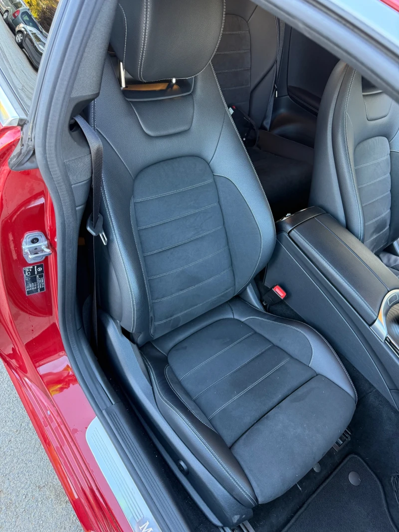 Mercedes-Benz C 200 coupe 4matic, снимка 16 - Автомобили и джипове - 52229961