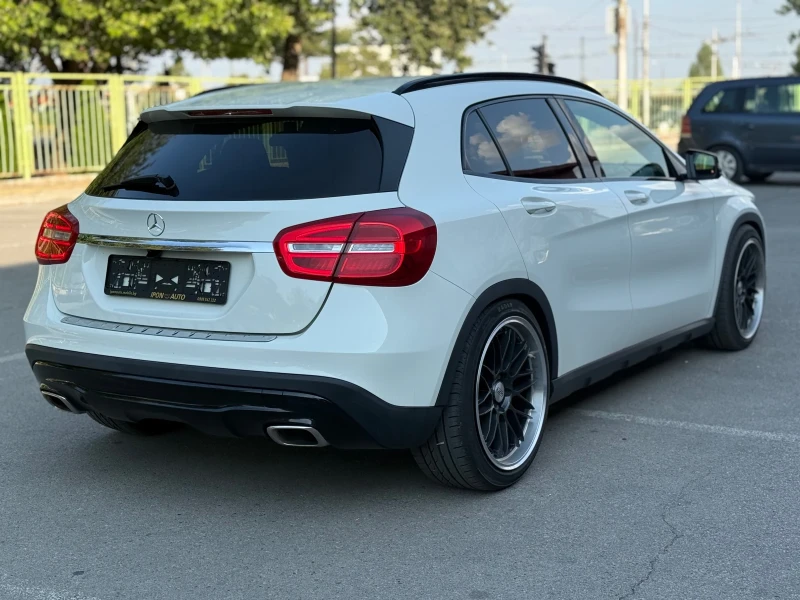 Mercedes-Benz GLA 180 SPORT* AMG* CAMERA* ASSIStLine* Мъртва Точка* ПОДГ, снимка 2 - Автомобили и джипове - 51289470