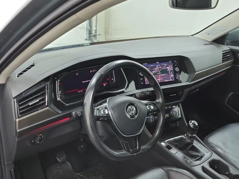 VW Jetta * EXECLINE * CARFAX * БЕЗ ПЪРВОНАЧАЛНА ВНОСКА, снимка 9 - Автомобили и джипове - 52848216