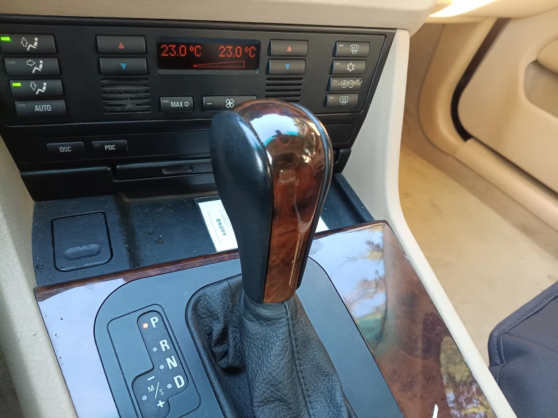 BMW 530 dA, снимка 13 - Автомобили и джипове - 52852096