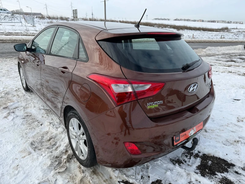 Hyundai I30 1.6crdi Климатроник! Парктроник! 6-скорости!, снимка 4 - Автомобили и джипове - 53340451