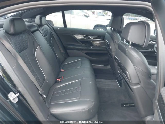 BMW 750 * I XDRIVE* CARFAX* , снимка 12 - Автомобили и джипове - 49382585