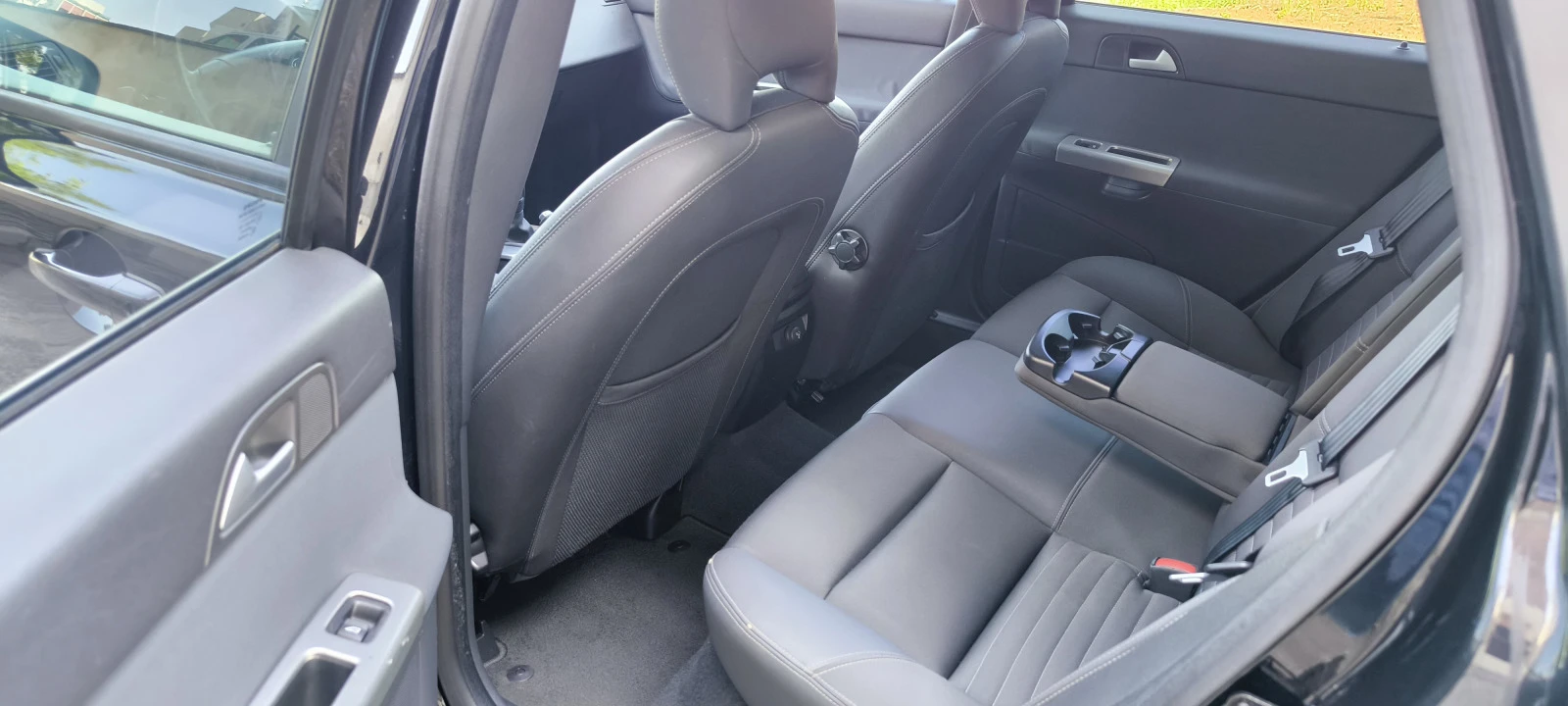 Volvo V50 2, 5i TURBO 4x4 220кс ШВЕЙЦАРИЯ КЛИМАТРОНИК | Mobile.bg — изображение 14