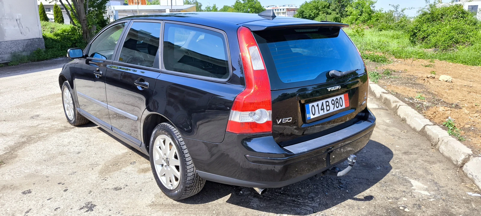 Volvo V50 2, 5i TURBO 4x4 220кс ШВЕЙЦАРИЯ КЛИМАТРОНИК - изображение 3