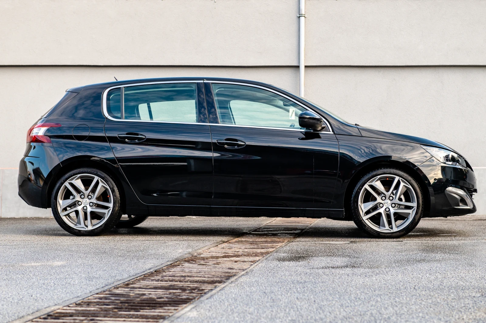 Peugeot 308 1.6 HDI ALLURE FULL LED - изображение 4